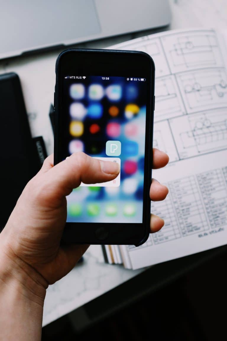 Applications de compensation carbone : calculer et réduire l'impact de ses voyages